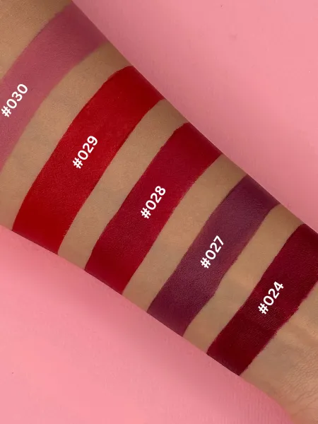 ELIXIR Matte Me Up Kissproof Lipstick 3g #024 (BARN RED)