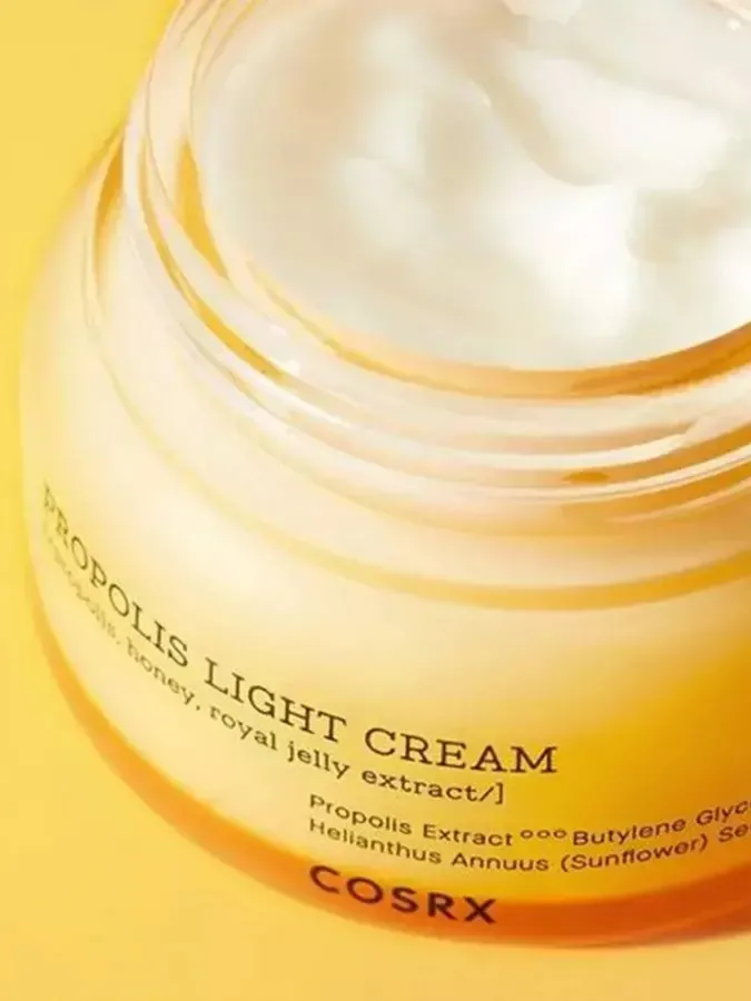 COSRX Full Fit Propolis Light Cream 65ml – Κρέμα Προσώπου με Πρόπολη για Ενυδάτωση, Θρέψη & Λάμψη