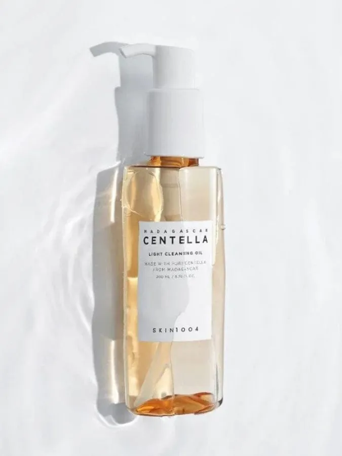 SKIN1004 Madagascar Centella Light Cleansing Oil 200ml – Λάδι Ντεμακιγιάζ με Centella για Ήπιο Καθαρισμό, Σμήγμα & Καθαρούς Πόρους